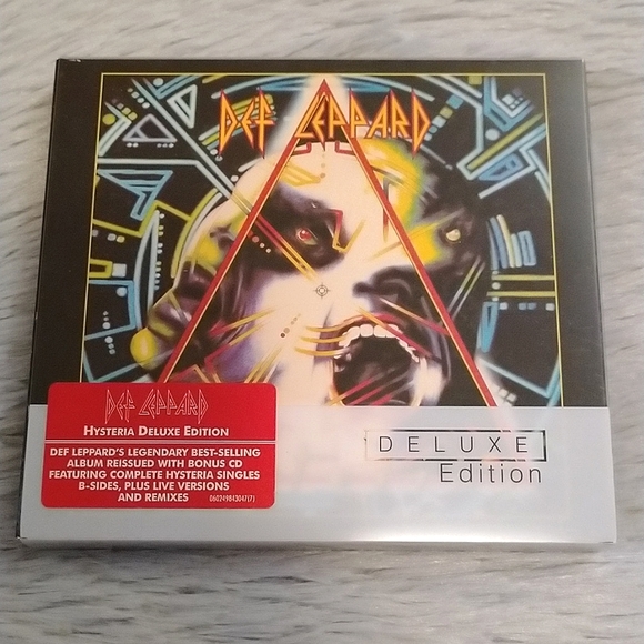 EUC Def Leppard 'Hysteria' Deluxe Edition Double CD - Picture 1 of 12